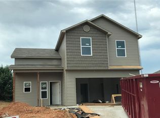 2102 S B Pl, Rogers, AR 72758