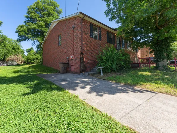 512 Phipps Dr, Nashville, TN 37218