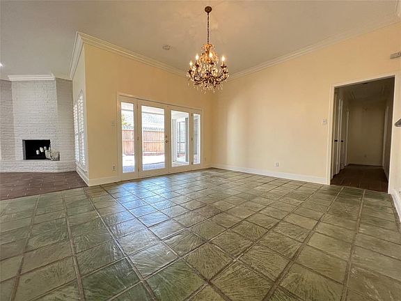 3rd image of 15 Bendwood Dr