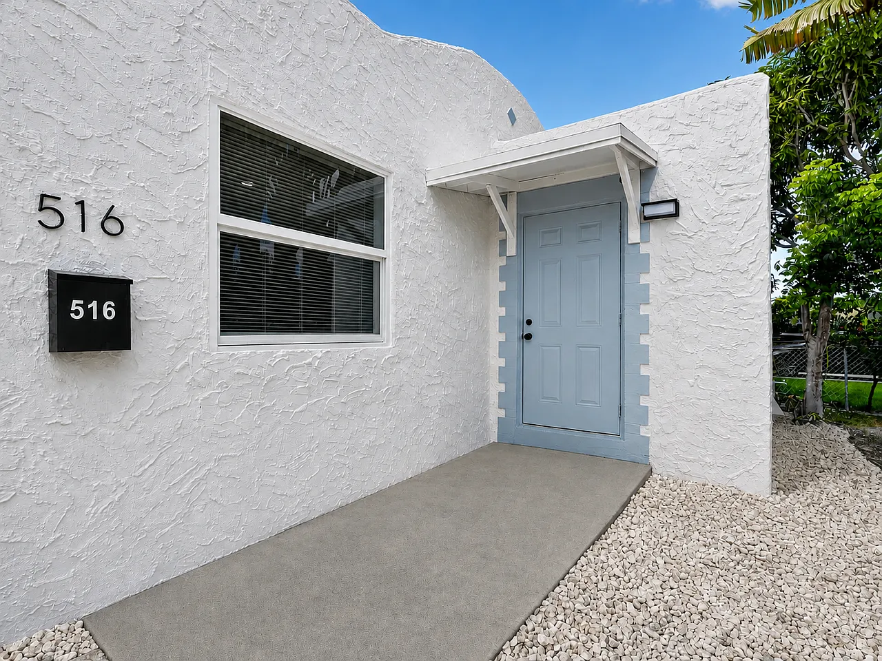 3 bed, 1098 sqft, $2,595 — Photo 2
