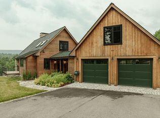 500 Woodward Hill Rd, Francestown, NH 03043