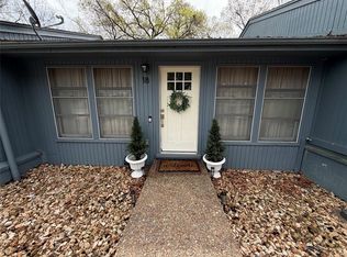 18 Dogwood Dr, Bella Vista, AR 72715