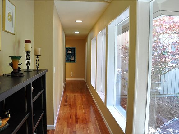 4th image of 130 Fairbreeze Dr