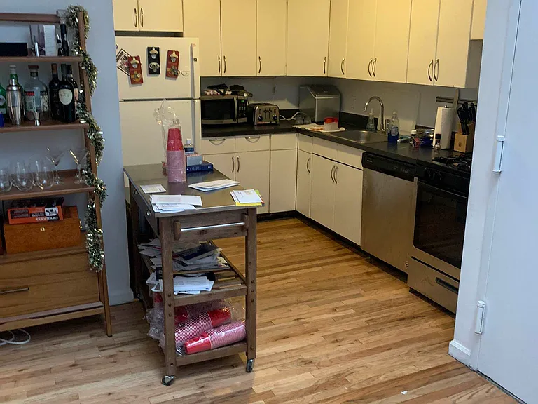 60 E 1st St #4B — Photo 7