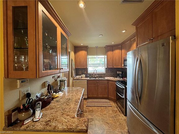 3rd image of 1050 Lake McGregor DR #6729