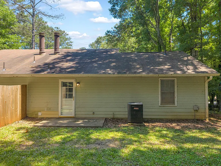 153 Creekwood Dr — Photo 14
