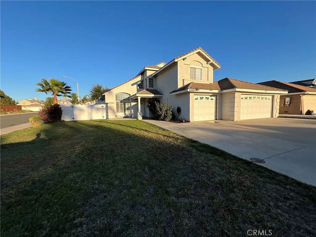 4 bed, 2100 sqft, $3,400 — Photo 3