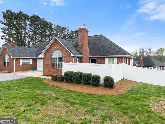 2nd image of 303 Alston Ridge Ct