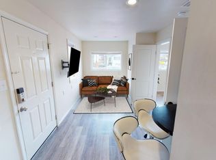 8829 Midvale Ave N #C, Seattle, WA 98103