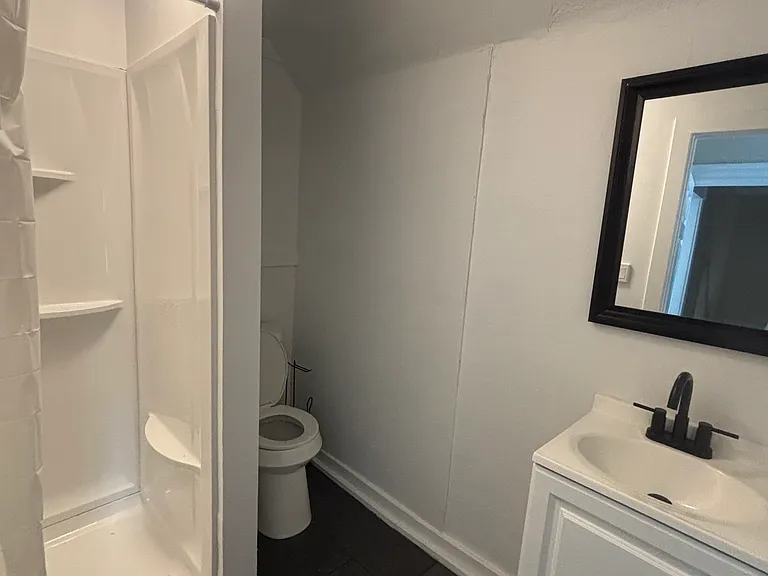 111 Sweet St NE #2 — Photo 9