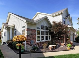 14709 Thornbird Manor Pkwy, Chesterfield, MO 63017