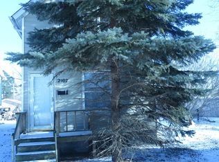 2907 Gideon Ave, Zion, IL 60099