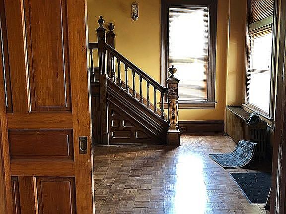 4th image of 417 George St