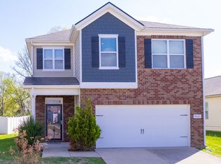 9023 Fenton Rd, Lebanon, TN 37087