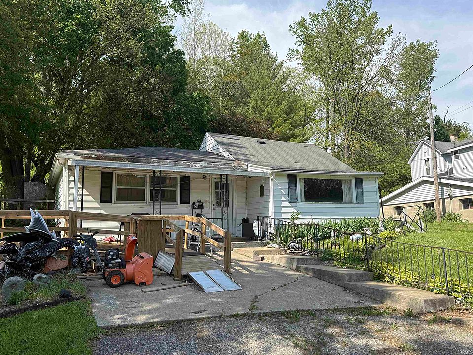 2nd image of 108 Pollard St