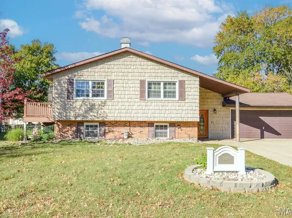 409 Thouvenot Ln, New Baden, IL 62265