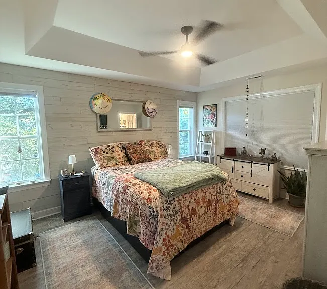 406 Caverly Ln — Photo 25