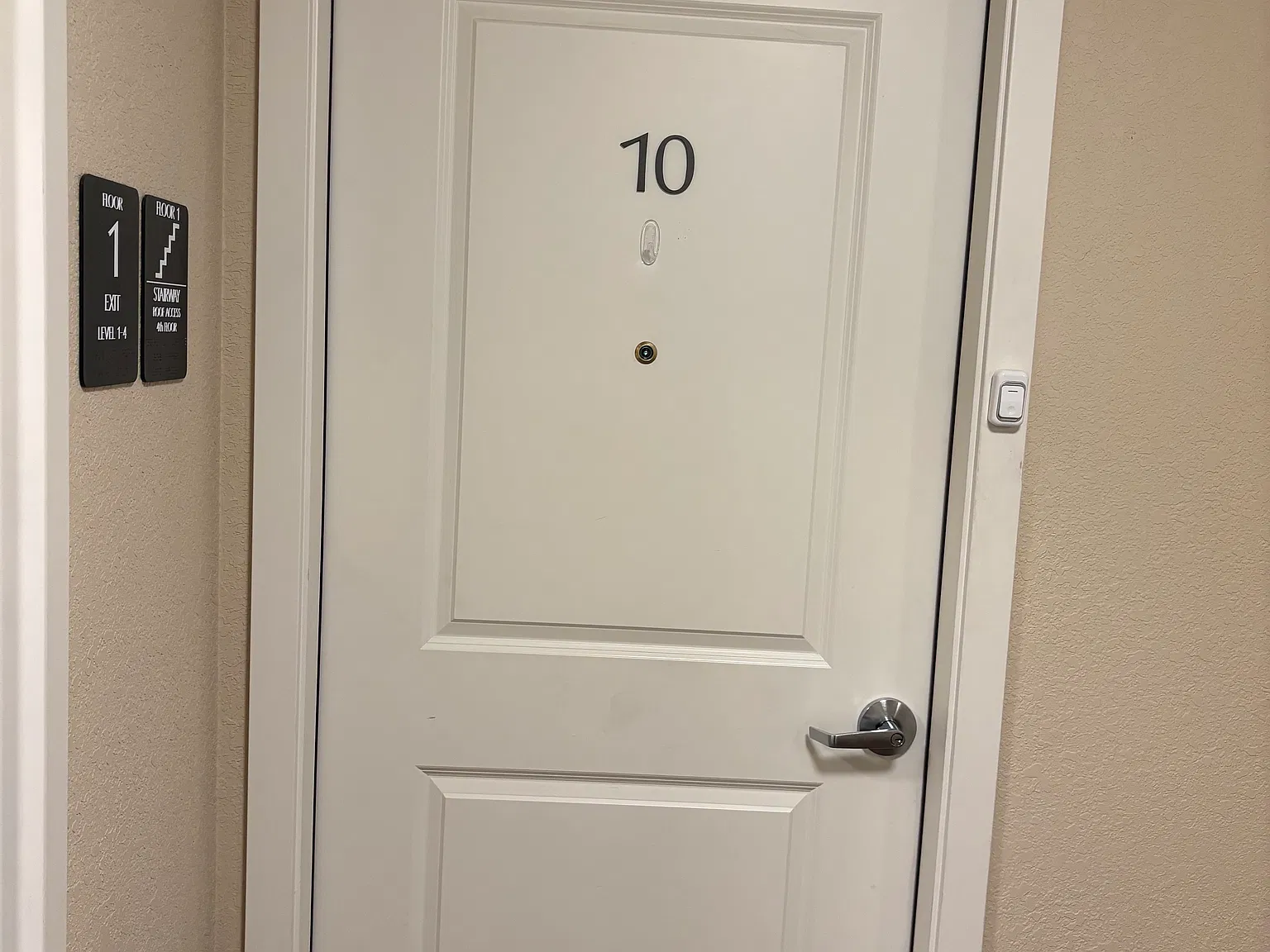 2 bed, 903 sqft, $1,850 — Photo 3