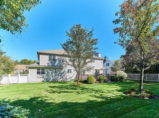 11 Jade Meadow Dr, Springfield, NJ 07081