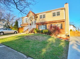 71 Hillis St #1, Staten Island, NY 10312