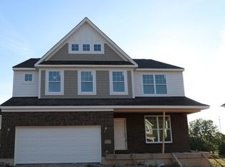 2748 Sky Crossing Dr, Beavercreek, OH 45434