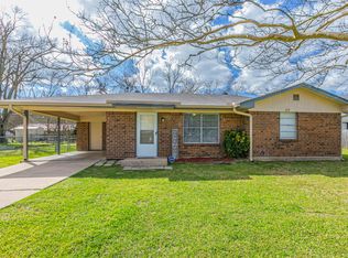 619 Dejay St, Fairfield, TX 75840