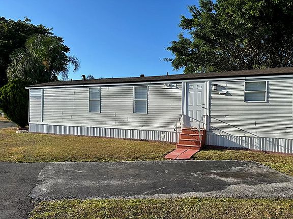 3rd image of 28501 SW 152nd Ave Lot 117