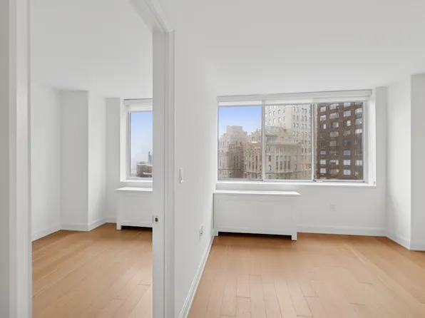 420 East 54th Street image 5 of 40