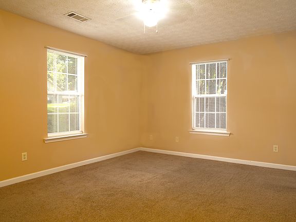 5th image of 1221A Sporty Ln #A