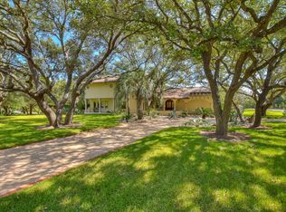 8400 Hickory Creek Dr, Austin, TX 78735