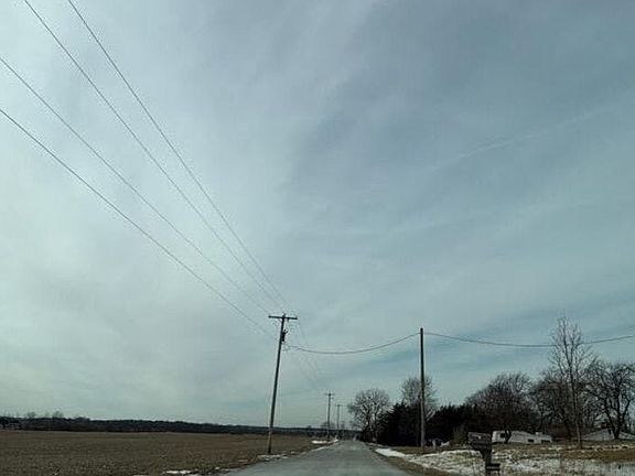 4th image of 11164 Chenowith Rd