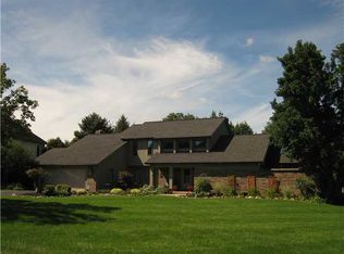 26 Sutton Point, Pittsford, NY 14534