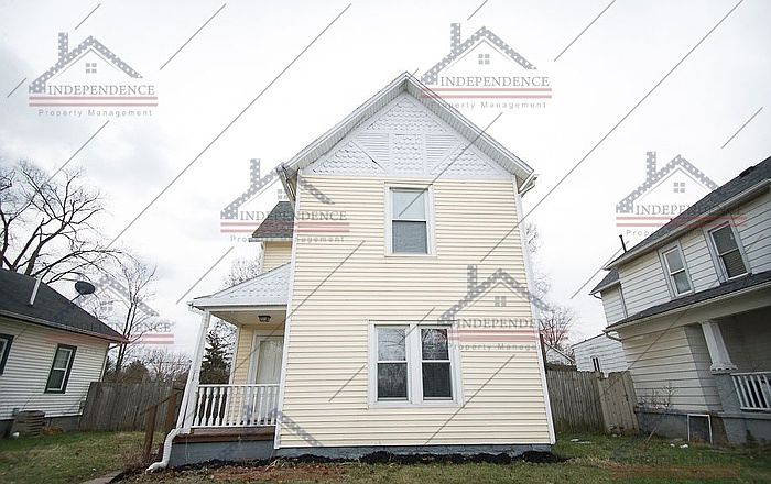 1st image of 520 Lake Ave