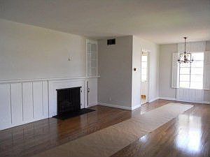 4th image of 1830 S Ogden Dr