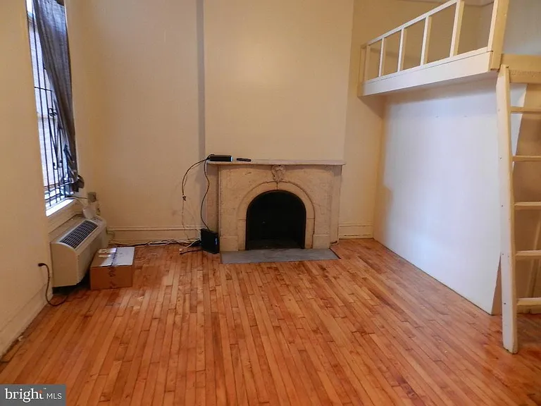2118 Walnut St #2M — Photo 10