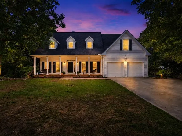 150 Kensington Dr, Greenwood, SC 29649
