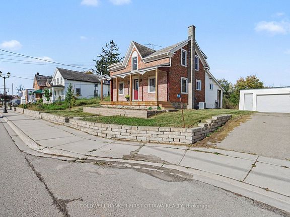 2nd image of 42 Main St