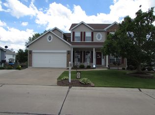 7366 Little Oaks Dr, O'Fallon, MO