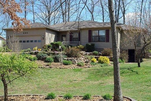 1st image of 205 Snead Dr