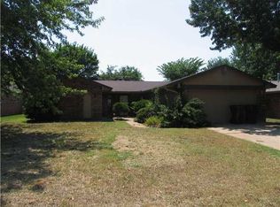 8929 Rambling Rd, Oklahoma City, OK 73132
