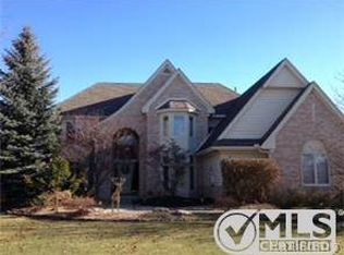 22099 Boulder Dr, Farmington Hills, MI 48335