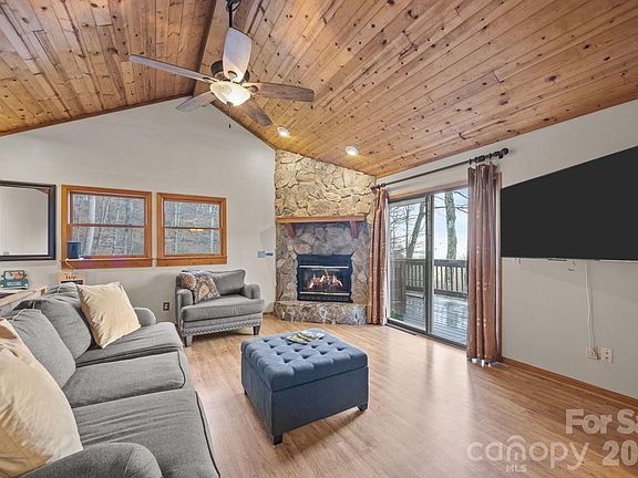 5th image of 959 Plott Balsam Rd