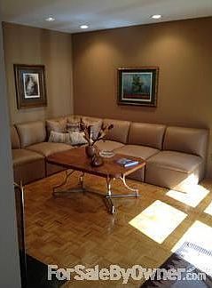 Den
						:
						Includes fireplace