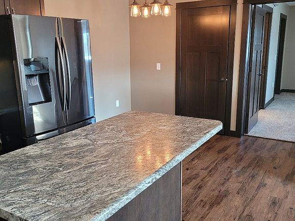 5th image of 1929 Cypress Ct NE Unit 8