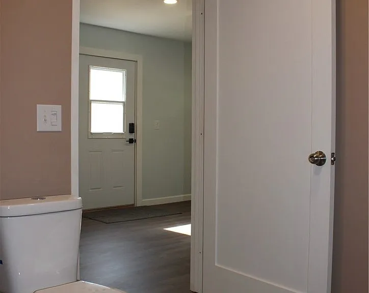 5776 Katherine St — Photo 14
