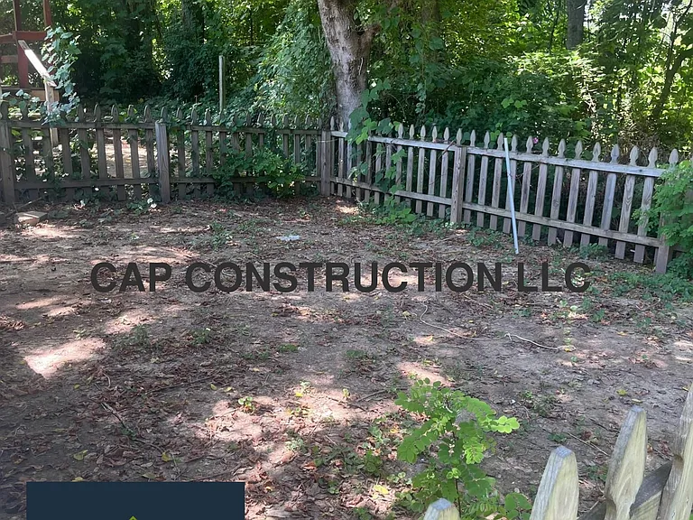 547 Berry St — Photo 8