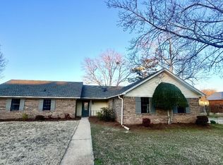 1400 Audubon Dr, Tupelo, MS 38801