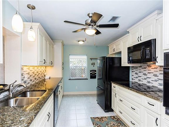 3rd image of 3507 Ibis Dr