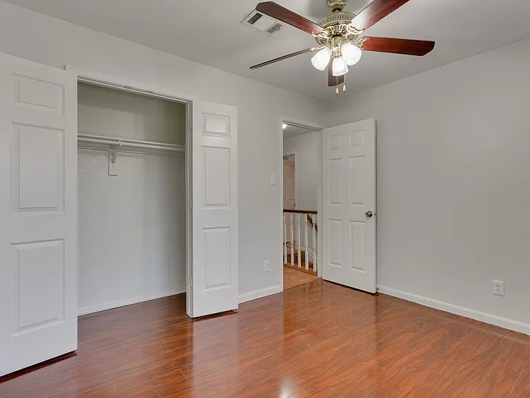 1911 Cheyenne Dr — Photo 3