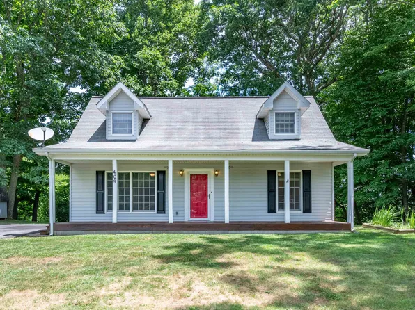 409 Oak Grove Way, Bluefield, VA 24605